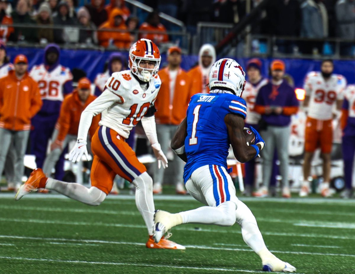 Brashard Smith signed with the Kansas City Chiefs, playing alongside SMU alumnus Rashee Rice. 